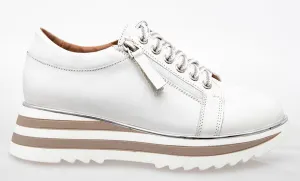 Hosting Sneakers - White