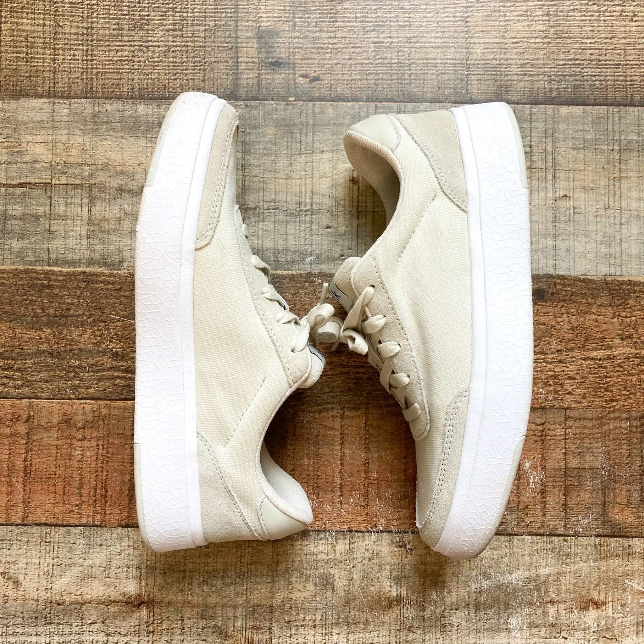Kizik Cream Canvas Handsfree Slip On Sneakers- Size 7.5/Mens 6